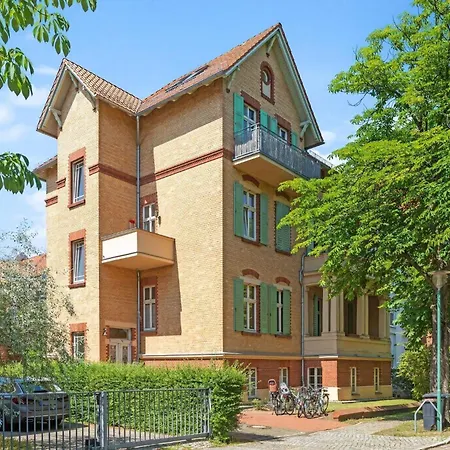 Exklusive In Berliner Vorstadt *